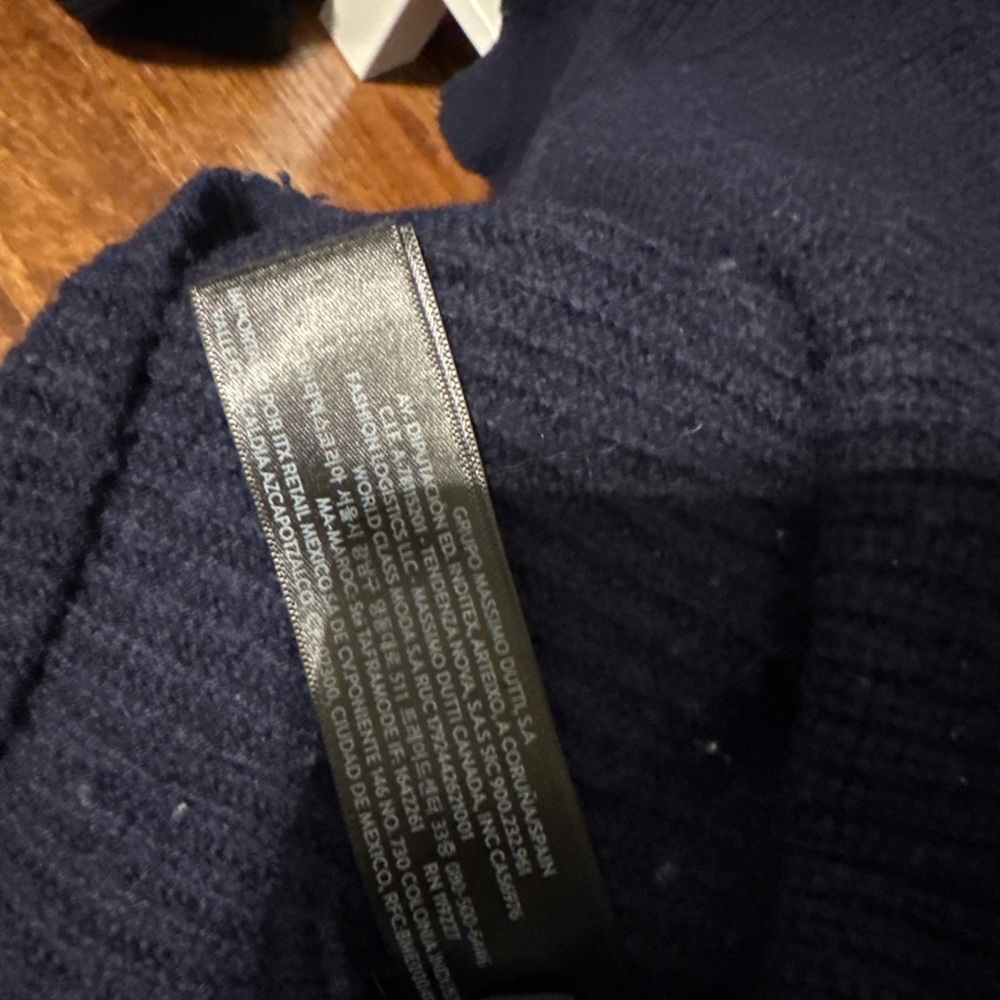 Massimo Dutti Deep Blue V-Neck Sweater - Picture 5 of 6